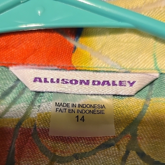 Allison Daley Vibrant Multicolor Top - Picture 2 of 3